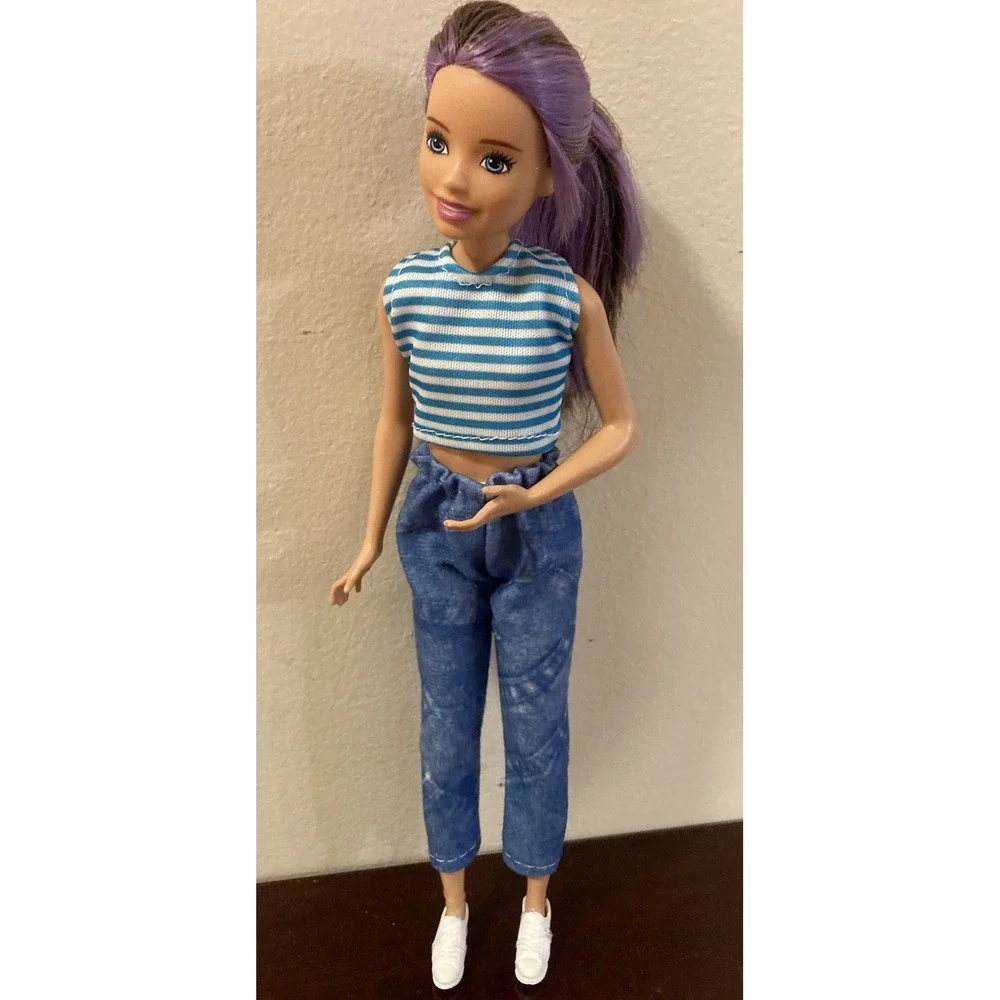 Barbie Lot Skipper Babysitters Doll Brown  Purple Hair 2010 Activity Book Crayon